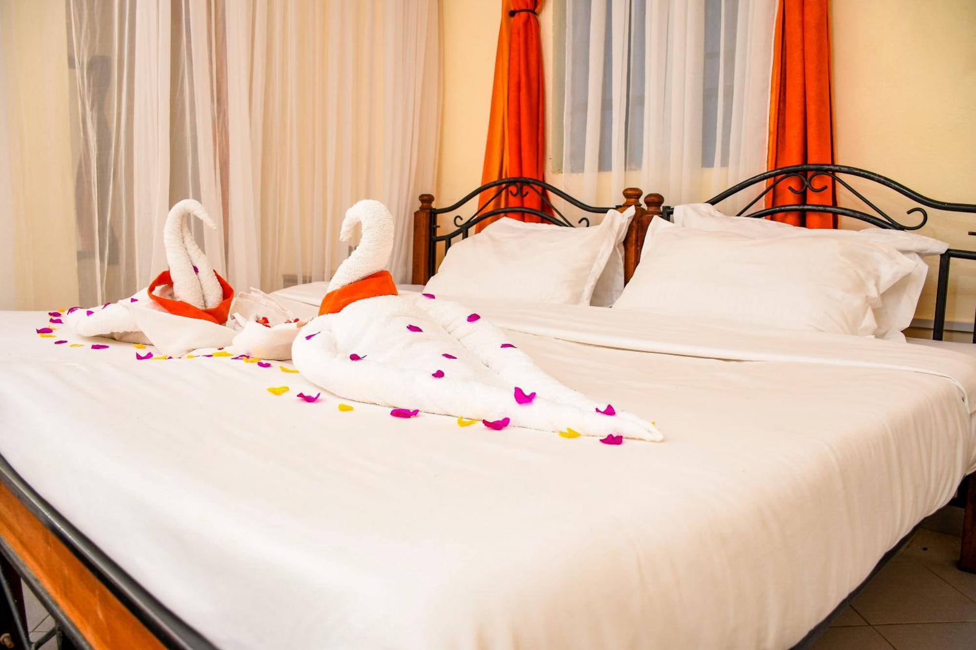 Naivasha Peppercorn Holiday Resort Экстерьер фото